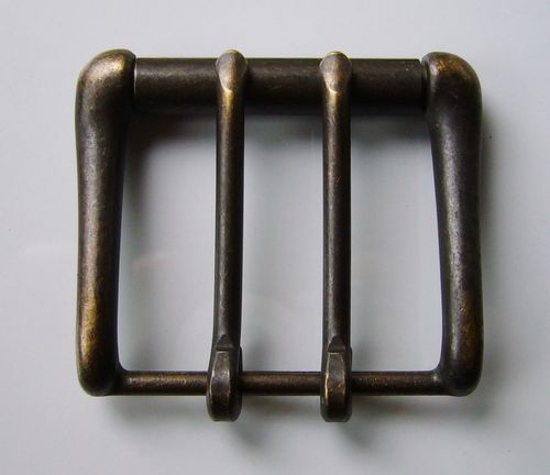 Rollenschnalle, Rollschnalle 1 1/2" ca 37mm Stahl/Altmessing mit Doppeldorn